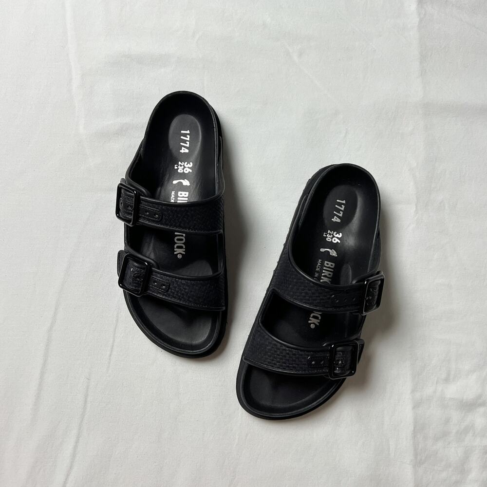 birkenstock 1774 arizona raffia leather buckle sandals in black